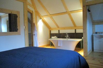 Baignoire dans la chambre   © M.Bouchard