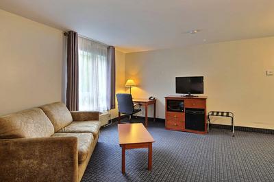 Salon suite