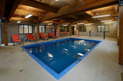 Piscine intérieure