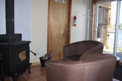 Salon avec foyer