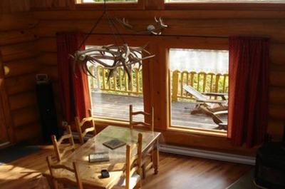Salle à manger   © Chalet de L'Aigle à Tête Blanche