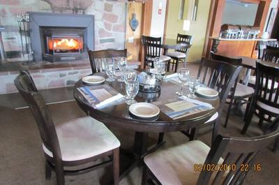 salle a manger et foyer