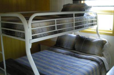 Chambre avec lits superposés