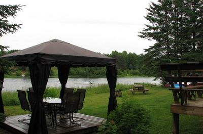 Arrière du chalet