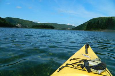 Kayak sur la Restigouche   © M.Bernard