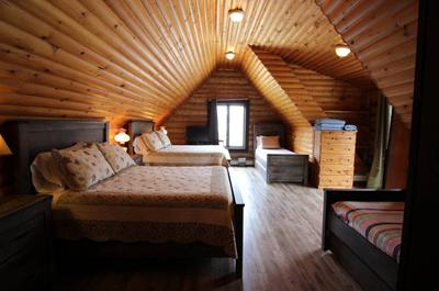 Vaste chambre à coucher