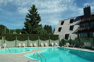 Piscine extérieure   © P.Gauthier