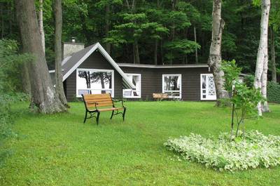 Le chalet en été   © M.Chabot