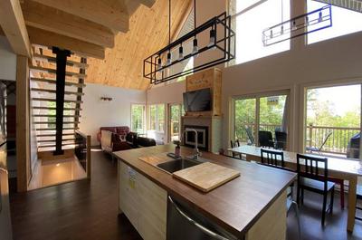 Intérieur   © J.St-Hilaire