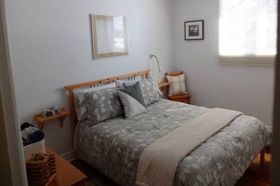 Chambre avec grand lit