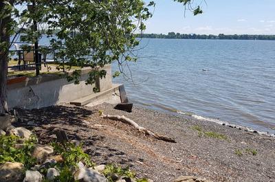 335 Bord de l'eau