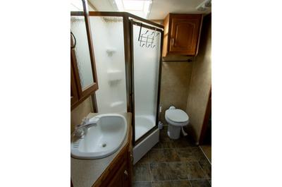 Roulotte Lofts Hôtel Gaspésie - Salle de bain