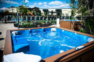 Spas extérieurs ouverts à l'année