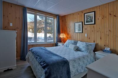 Chambre côté lac   © V.Cotnoir
