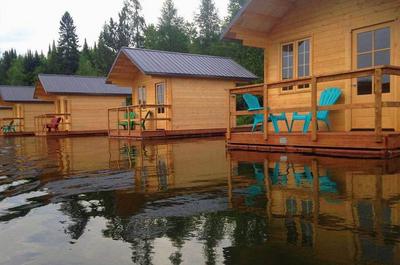 Cabines Flottantes   © Le Camping du Domaine Lausanne Inc.