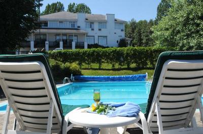 Détente à la piscine