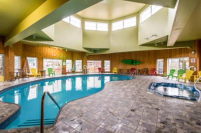 Piscine   © Hôtel Quality Inn Rivière-du-Loup