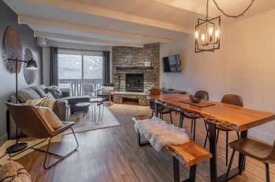 TREMBLANT ENTRE LAC ET MONTAGNE