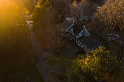 Vue en vol de l'Auberge Stanstead   © S.Champagne