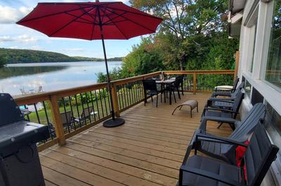 Balcon donnant sur le lac