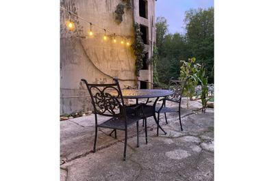 Terrasse bucolique pour vos repas et cocktails   © J.Boucher