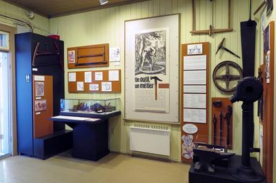 Un outil un métier   © Musée régional de Vaudreuil-Soulanges