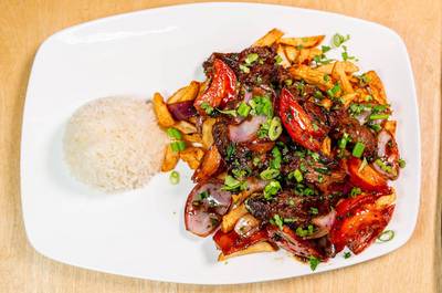 Lomo Saltado   © Resto-Bar LIMA