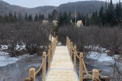 Tout près de la rivière   © FAROUCHE