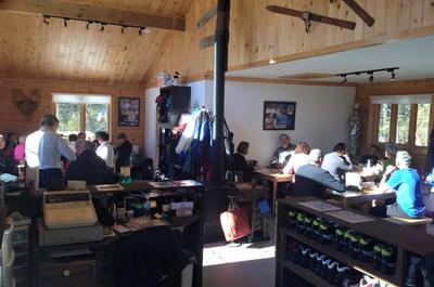 Intérieur du chalet   © Centre de ski de fond et raquette d'Estérel
