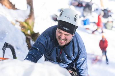 Escalade de glace   © C.D'Auteuil