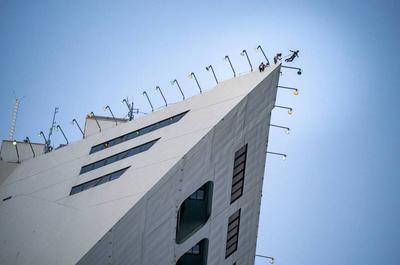 BASE Jump au JACKALOPE   © V.Sauriol