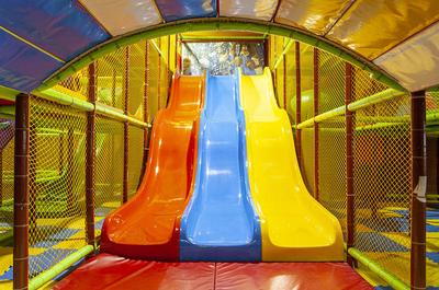 Glissades   © Mille Pattes amusement