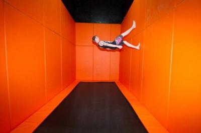 Trampoline   © iSaute - Centre de trampoline Montréal-Est