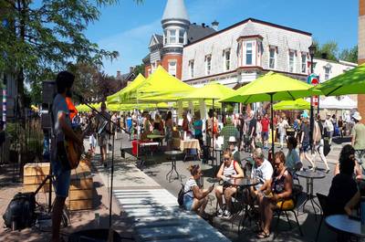 Marché public du Vieux-Saint-Eustache   © Tourisme Basses-laurentides