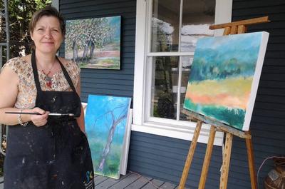 Isabelle Daval artiste à l'oeuvre