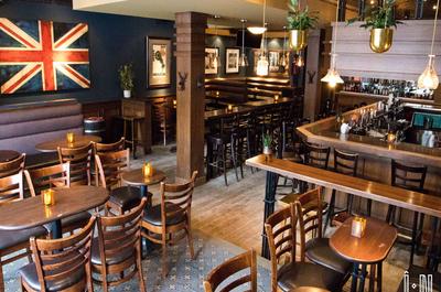 Salle Pub   © Hiello