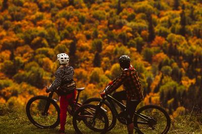 Vélo de montagne automne 2   © E.Dionne