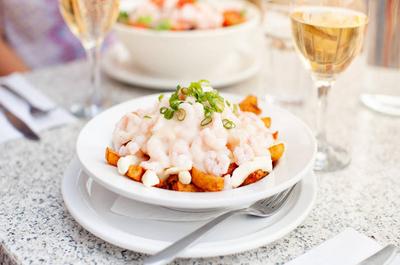 La fameuse poutine aux crevettes   © R.St-Laurent