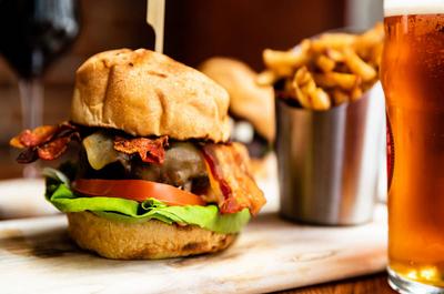 Burger   © J.F.Galipeau