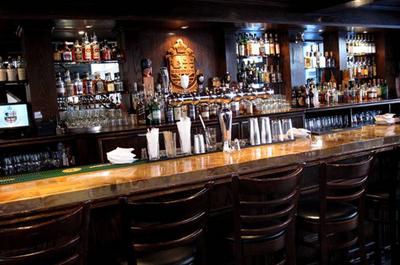 Pub Burgundy Lion