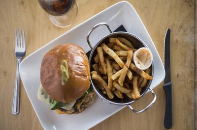 Les meilleurs burgers de la ville   © Pizzé