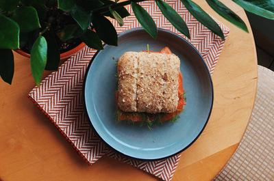 Sandwich au saumon fumé