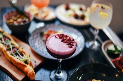 Plats à partager & cocktails signature   © Bistro Kóz