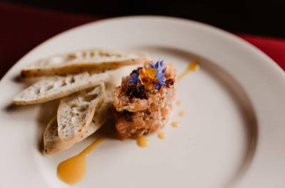 Tartare de saumon   © Le Grand Lodge Mont-Tremblant