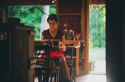 Lili au café   © N.Ghattas
