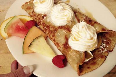 Crêpe poires et brie   © Restaurant de l'Auberge La Coulée Douce
