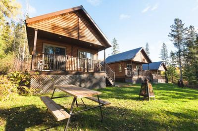 Chalets   © Site touristique Chute à l'Ours