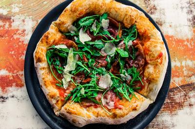 Pizza sur four à bois   © Microbrasserie La Pécheresse
