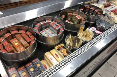 Tous vos fromages préférés   © Chez Perron
