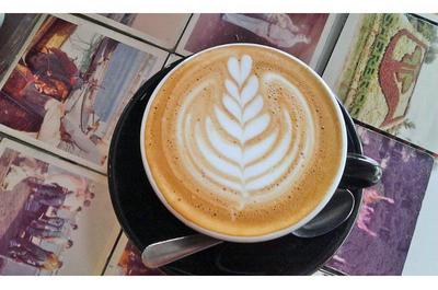 Art Latte   © Bistro Kàapeh Espresso